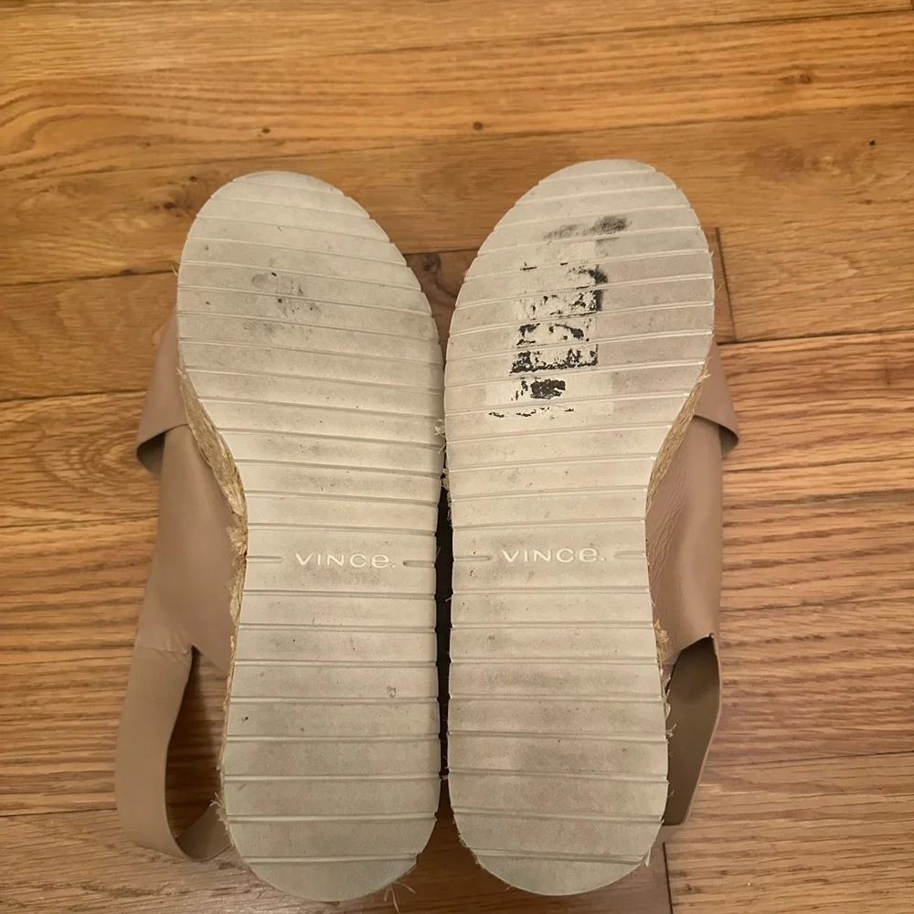 Vince Beige Espadrille Sandals Size 9M